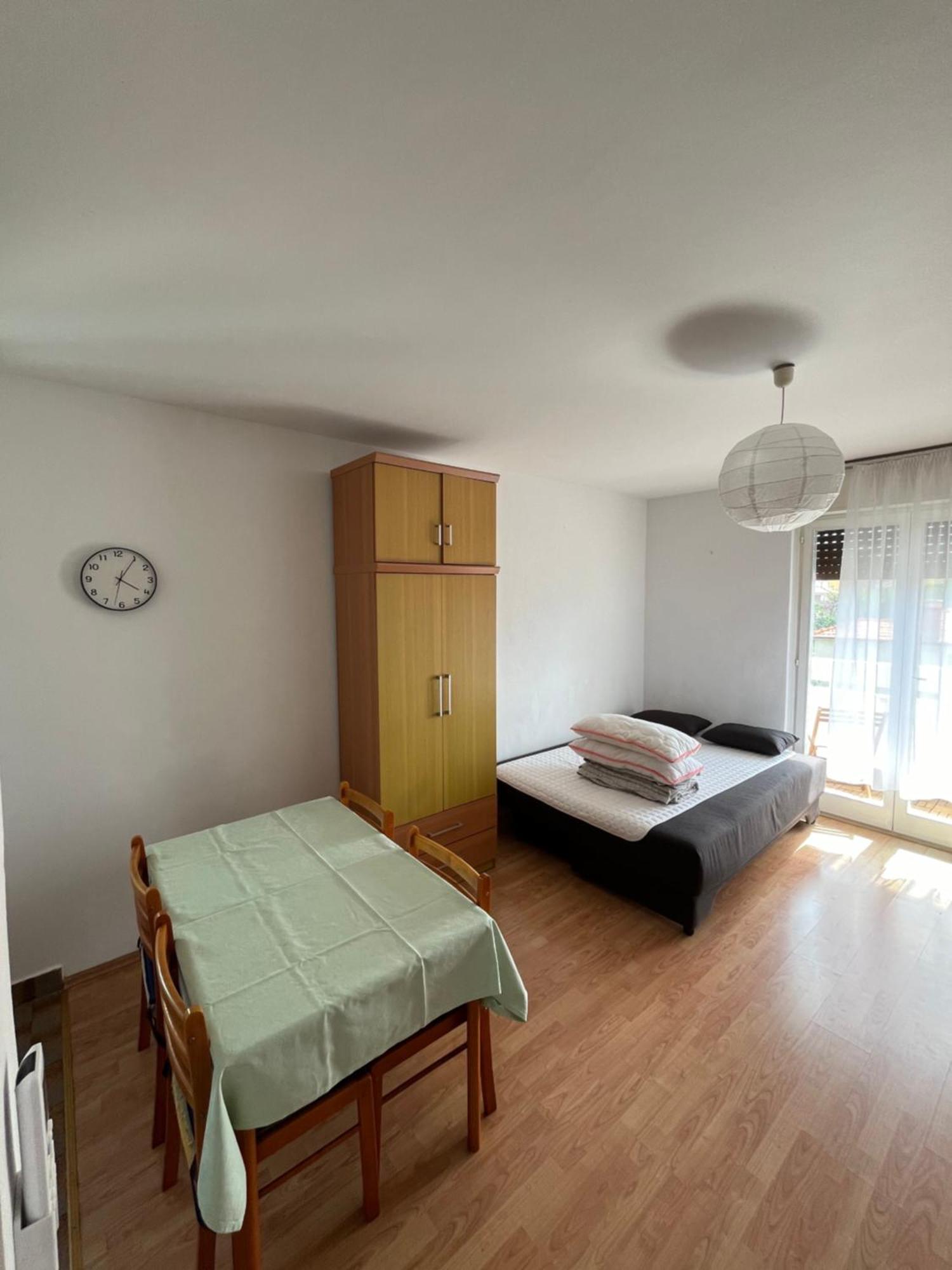 Apartman Niko Пула Екстериор снимка